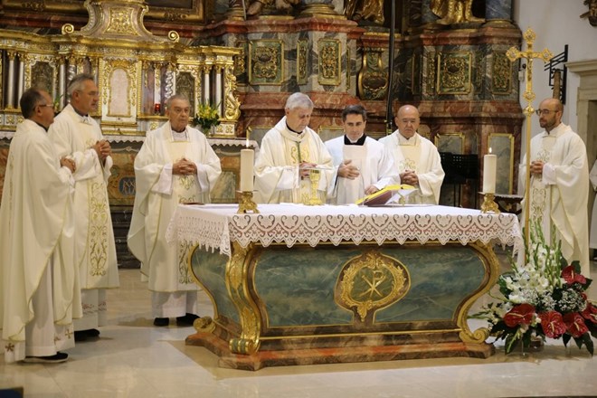 ​Biskup Mrzljak predslavio misu povodom Dana oslobođenja Varaždina i Dana hrvatskih branitelja Varaždinske županije